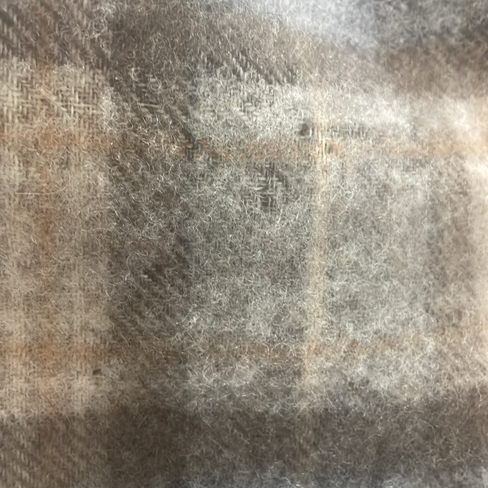 BURBERRYS OF LONDON 100% Cashmere Vintage Scarf With Some Defeats - Picture 6 of 8